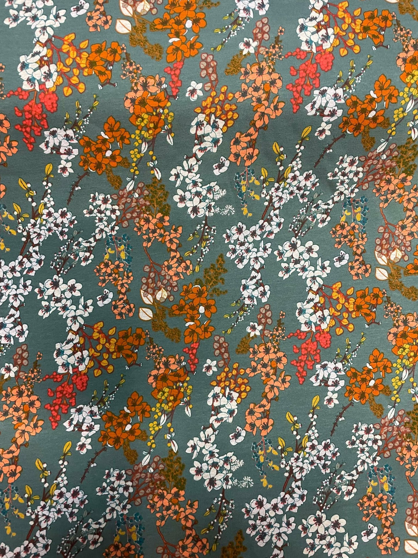 Tissu à vêtement fleuri en coton ouaté