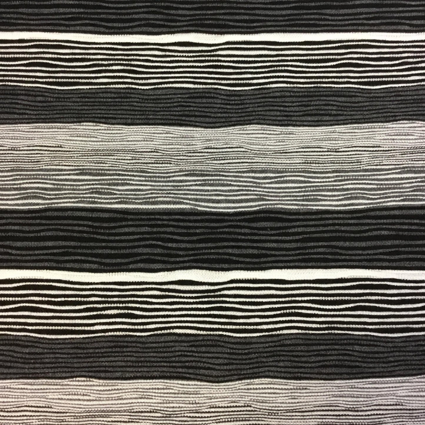 Tissu tricot de polyester rayé